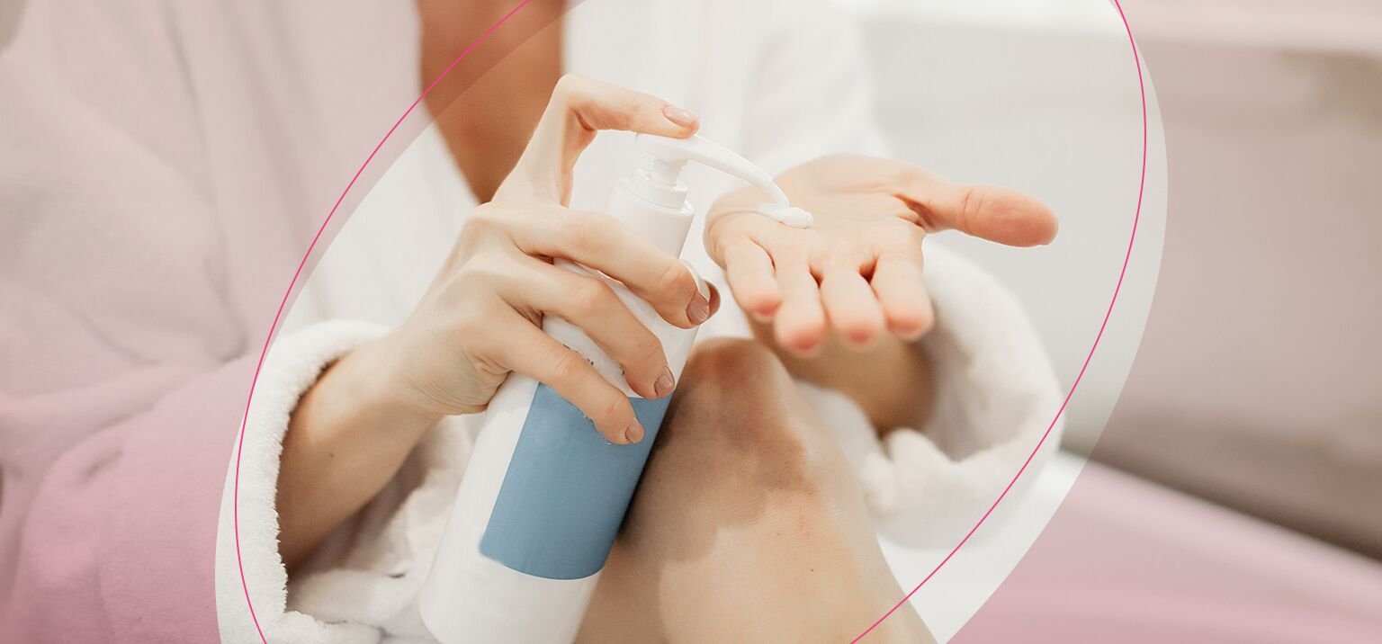 aplicando-creme-hidratante.png