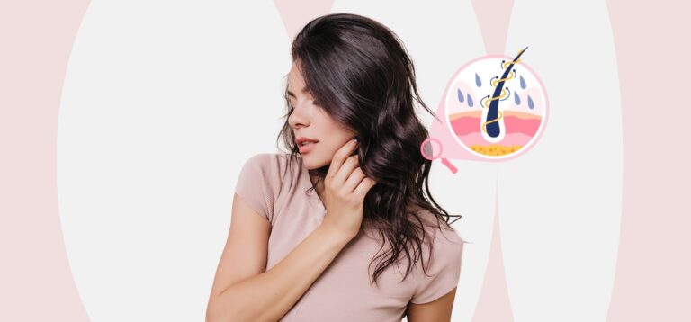 Mulher com cabelo ondulado tocando o pescoço