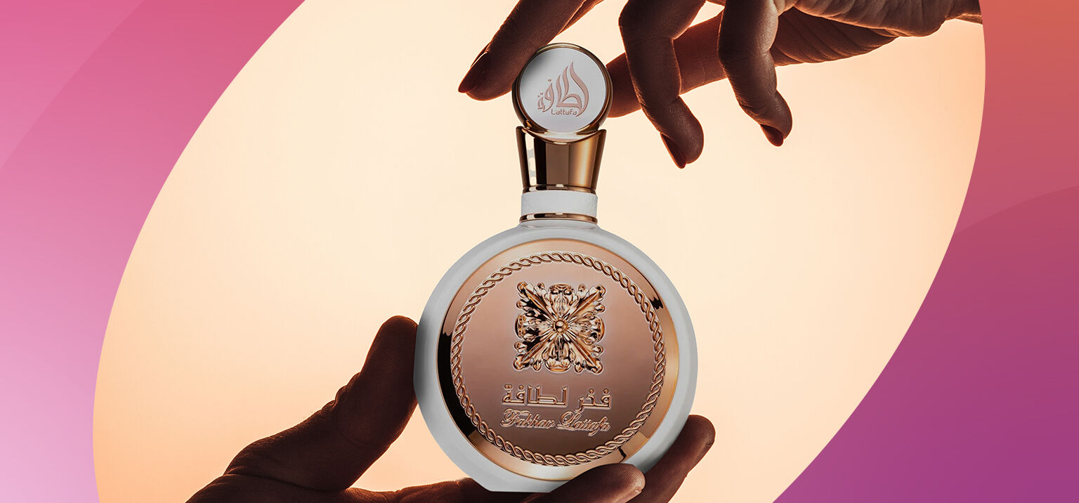 frasco de perfume elegante